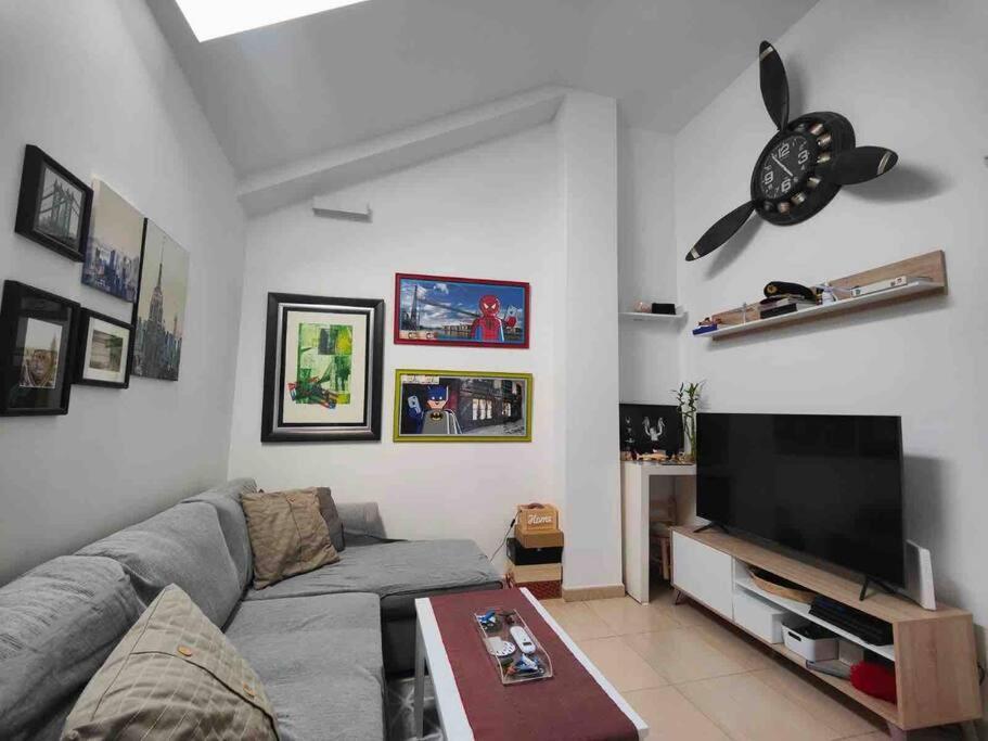 Apartamento Recien Reformado En Barajas Pueblo Мадрид Екстер'єр фото
