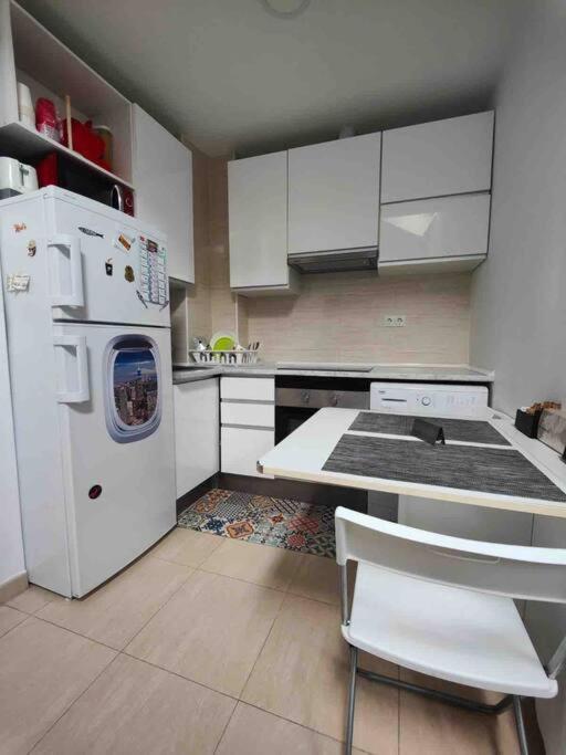 Apartamento Recien Reformado En Barajas Pueblo Мадрид Екстер'єр фото