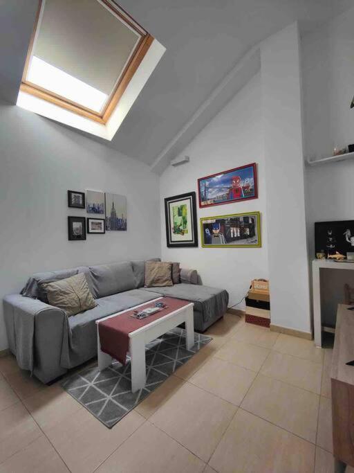 Apartamento Recien Reformado En Barajas Pueblo Мадрид Екстер'єр фото
